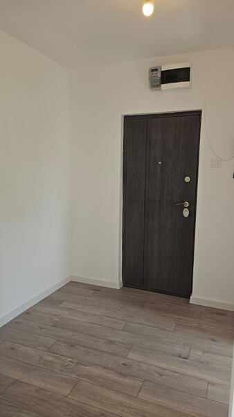 Titan, B -dul 1 Decembrie 1918,